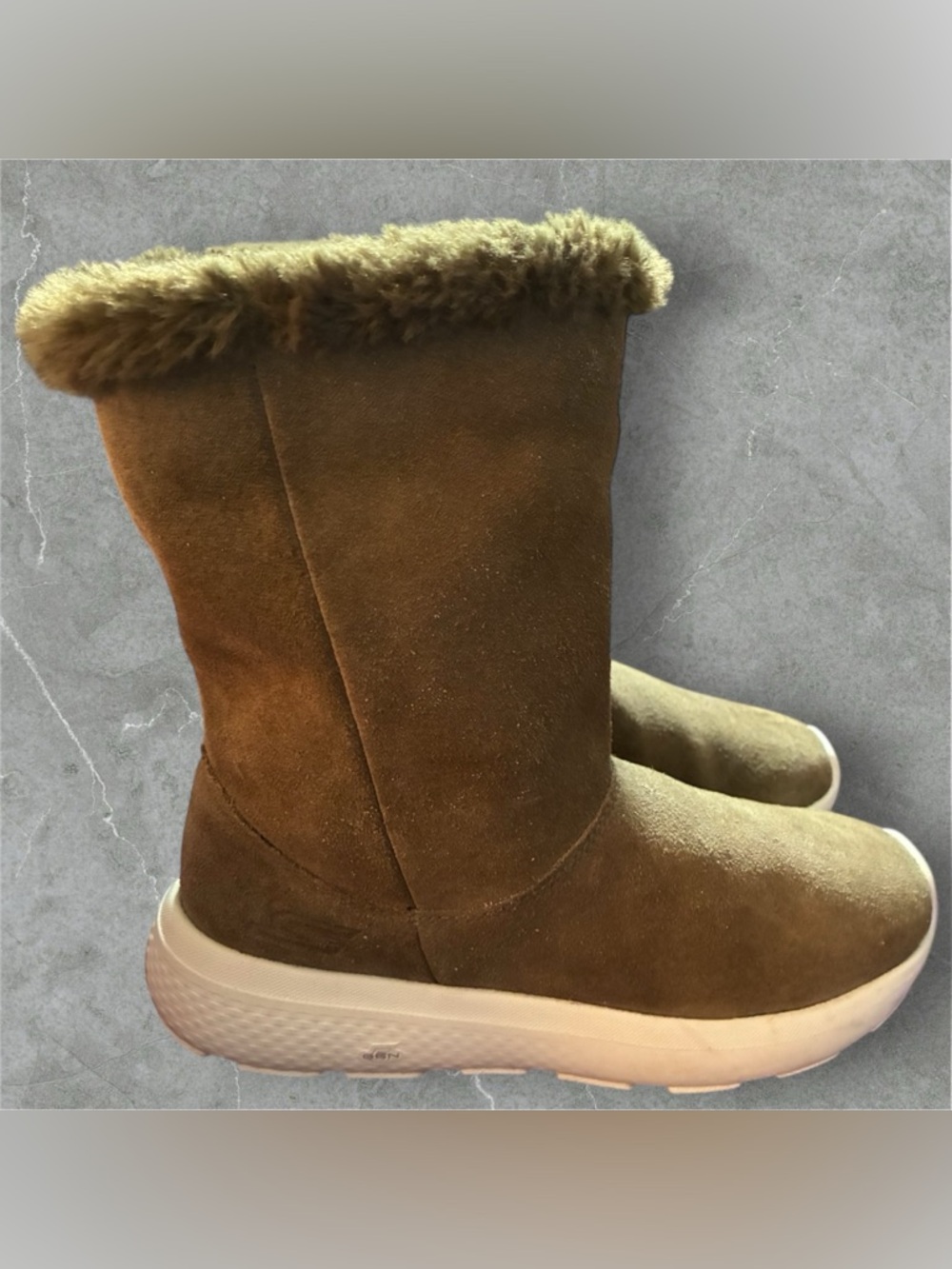 Skechers Olive Green Faux Fur Lined Slip-On Sneakers